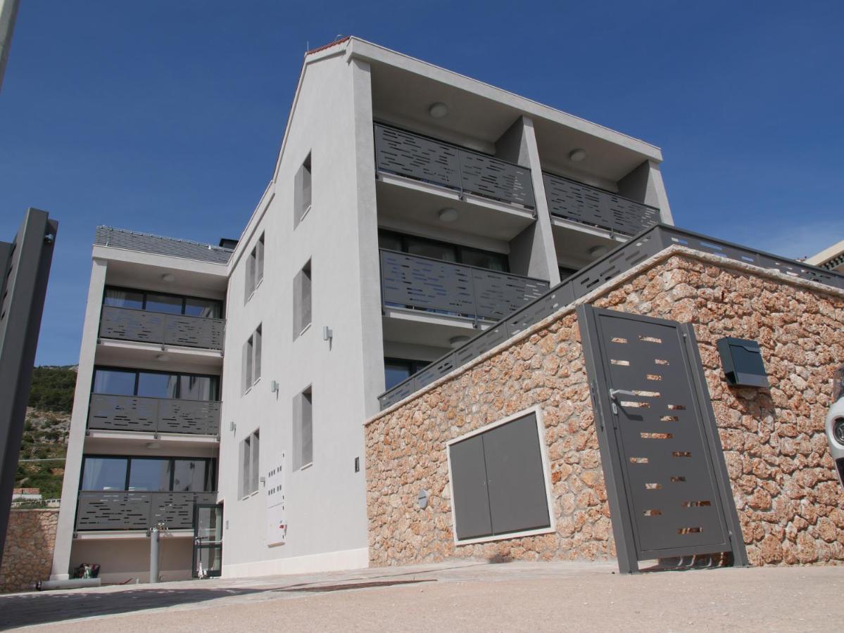 Grey House Apartamento Bol Exterior foto