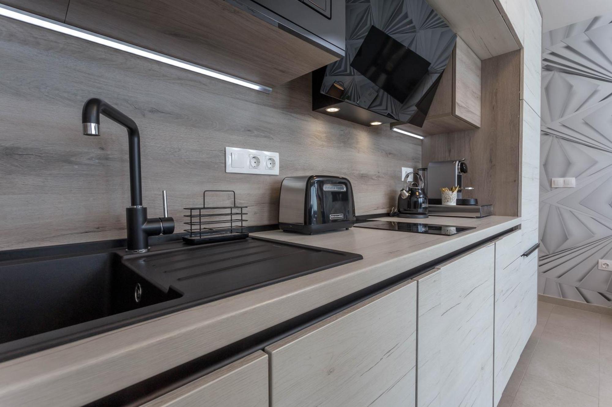 Grey House Apartamento Bol Exterior foto